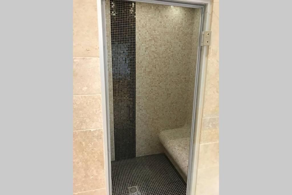 Nid D F1 40m2 Calme Rdc Possibilite Jacuzzi Hammam Apartment *